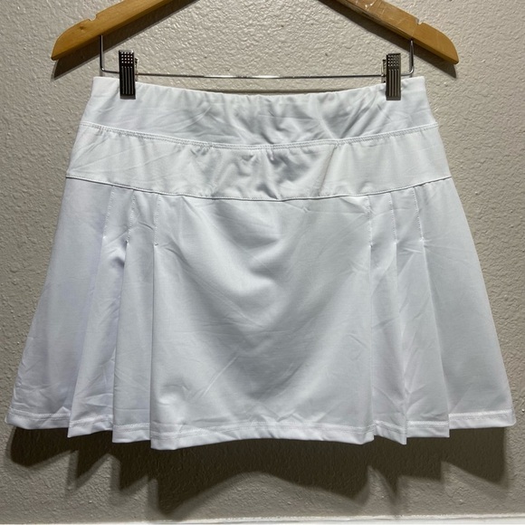 XIDIDA White Mini Skort Skirt Size Medium Pleated Athletic Tennis Golf - Picture 4 of 9